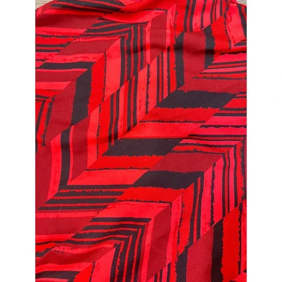 Speedo Endurance+ Angles Free Back One Piece Swimsuit Red Black Chevron Size 28 - Picture 6 of 10